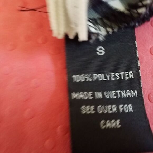 IZ Byer summer top  - Picture 8 of 10